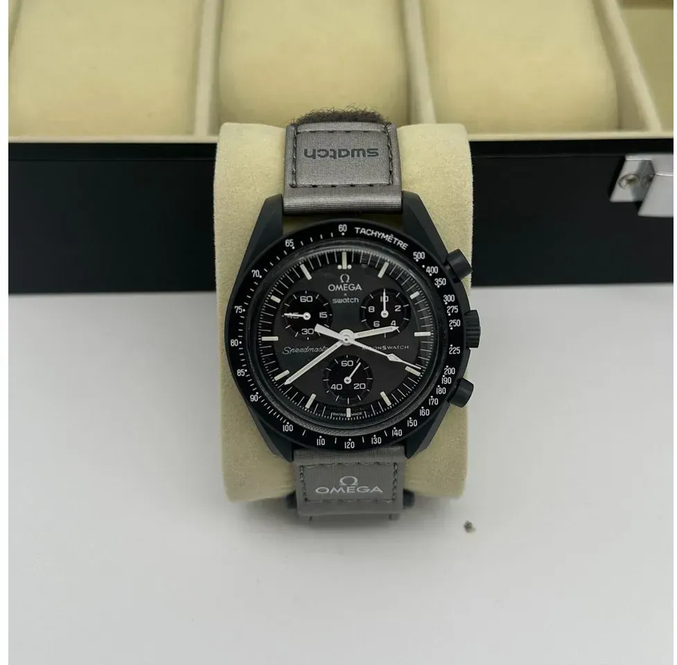 Swatch Bioceramic SO33A100