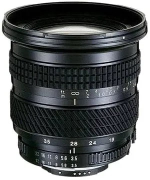 Tokina AF 3,5-4,5/19-35 mm