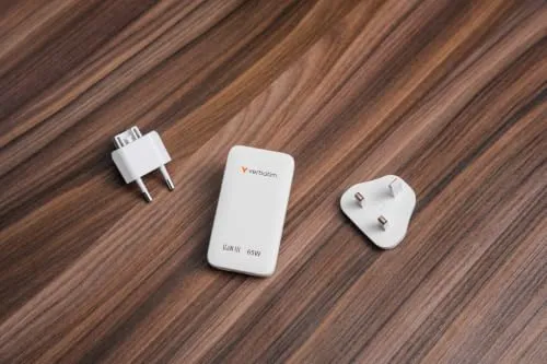 Verbatim Essentials Slim GaN 65W 2