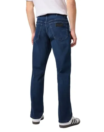 Wrangler Authentic Straight Fit 2