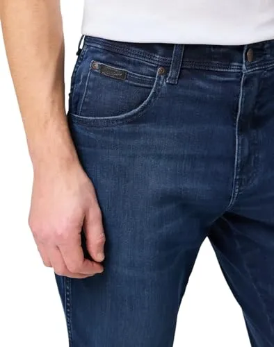 Wrangler Authentic Straight Fit 4