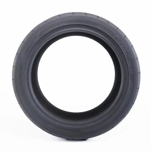 Yokohama 215/45 R17 5